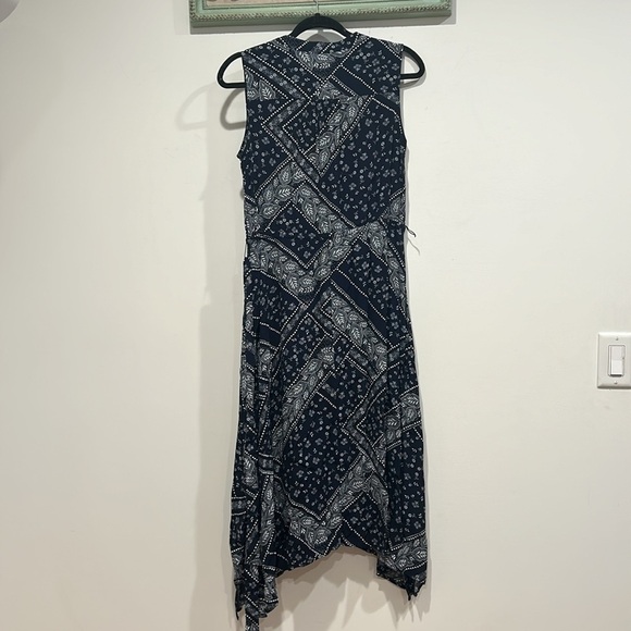 Gap Handkerchief hem button front midi dress navy white botanical foliage print - Picture 7 of 8